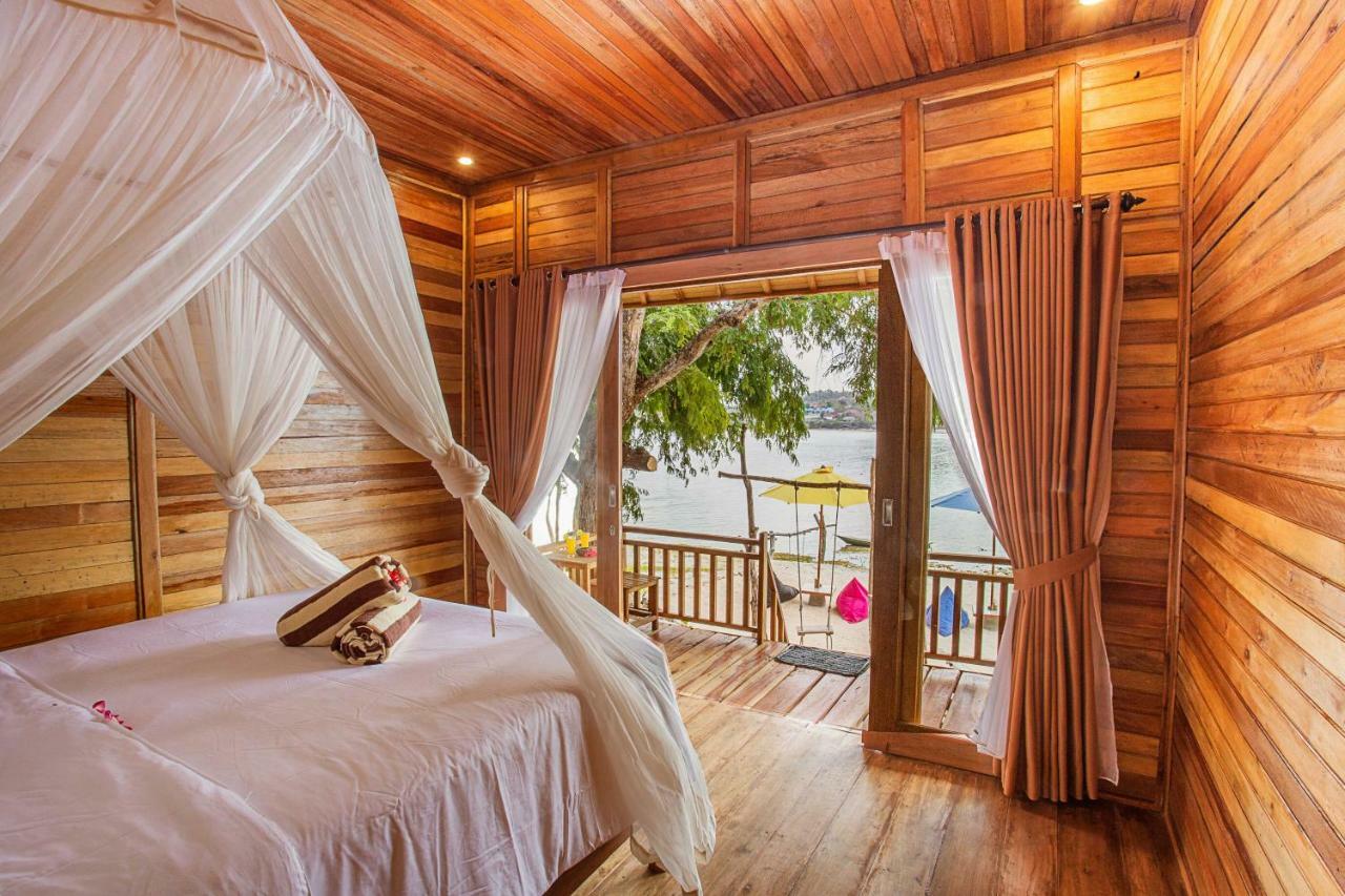 Wooden Beach Sunset Cottages Lembongan Exterior foto
