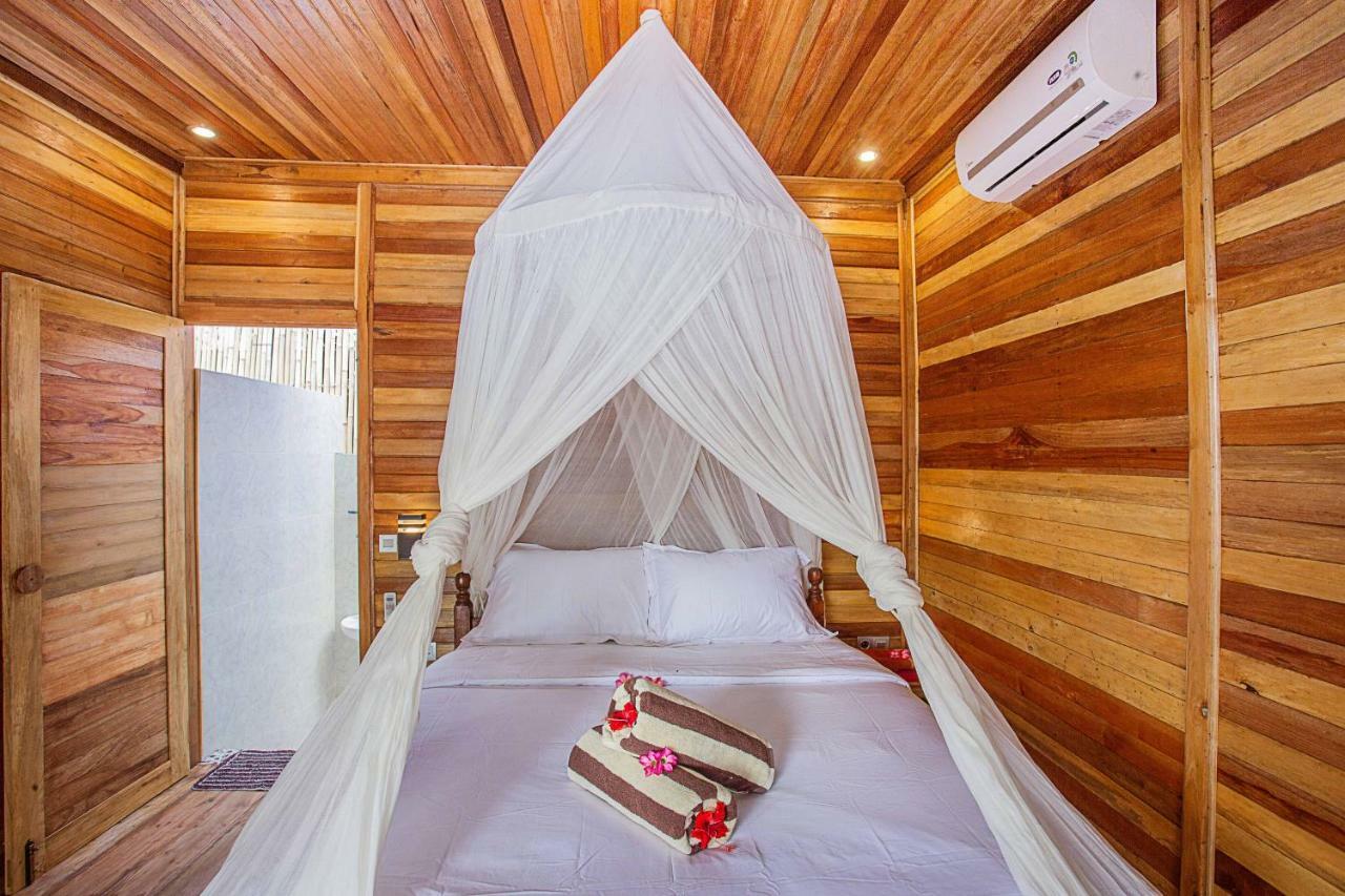 Wooden Beach Sunset Cottages Lembongan Exterior foto