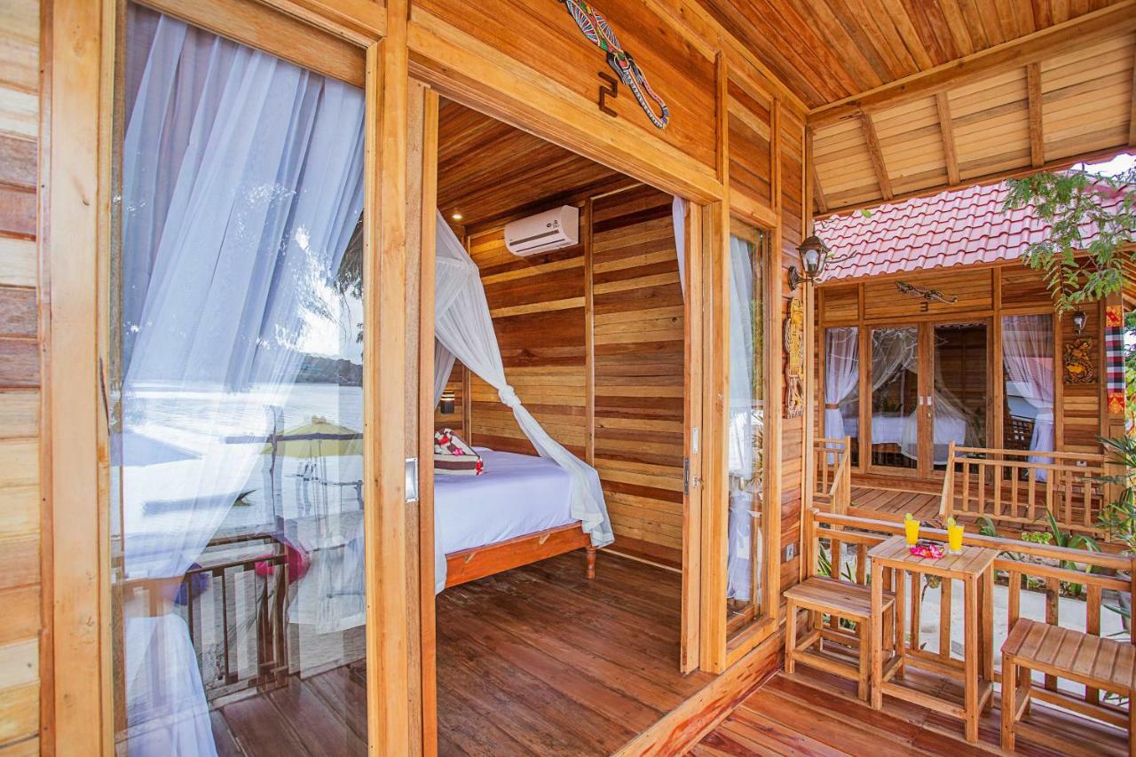 Wooden Beach Sunset Cottages Lembongan Exterior foto