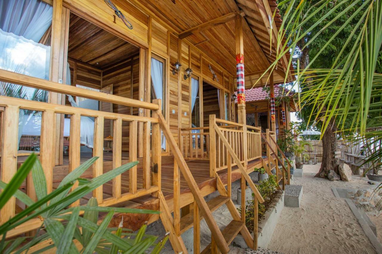 Wooden Beach Sunset Cottages Lembongan Exterior foto